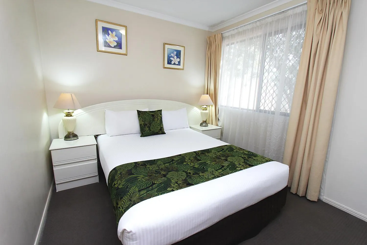 The Palms Motel Chinchilla 4*,  Ausztrália