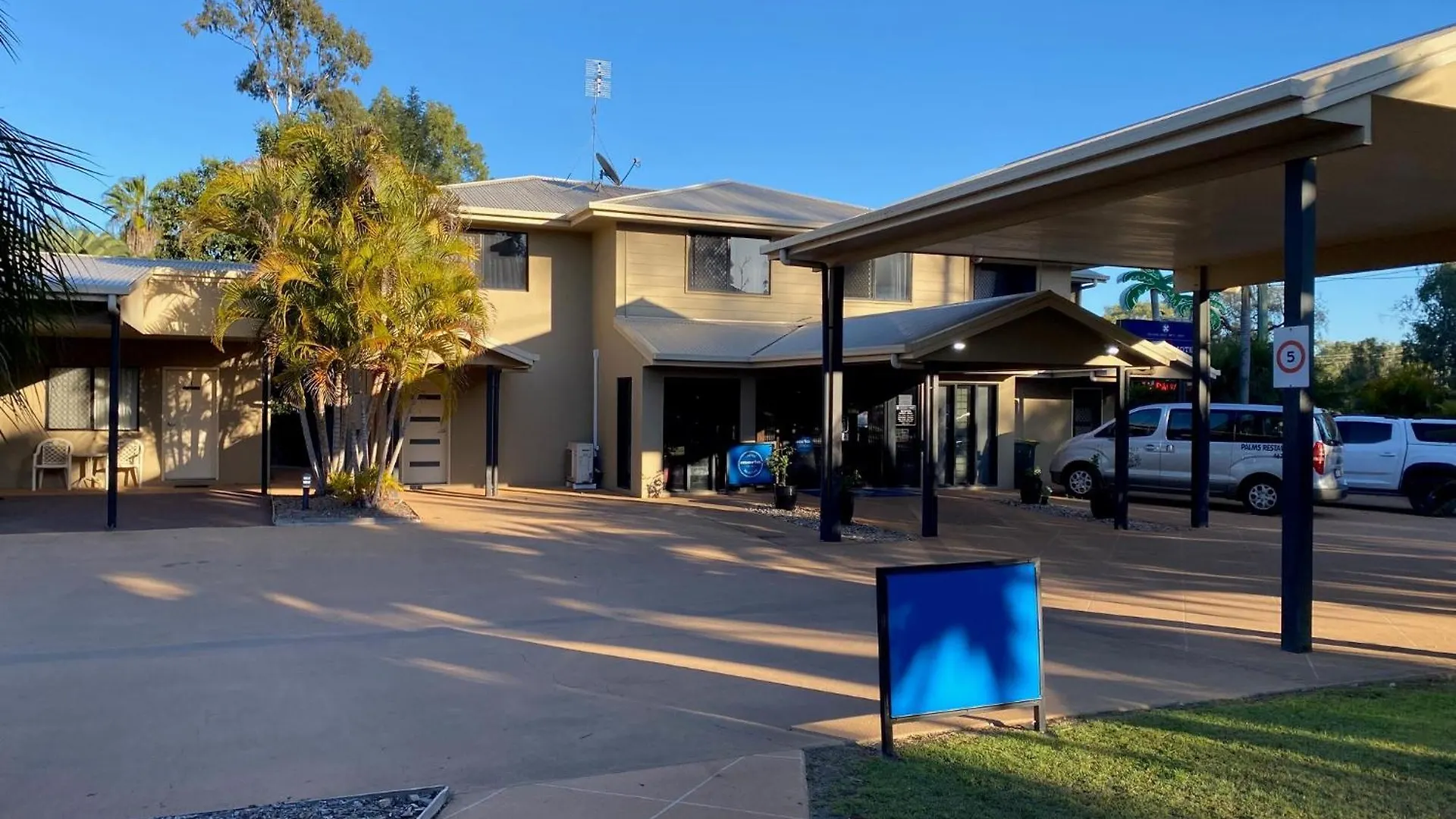 The Palms Motel Chinchilla Australia