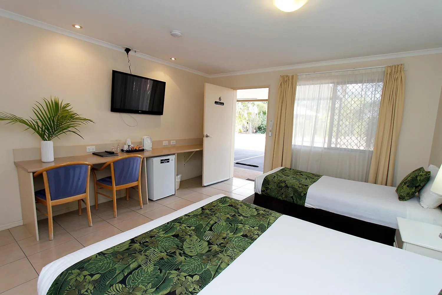 The Palms Motel