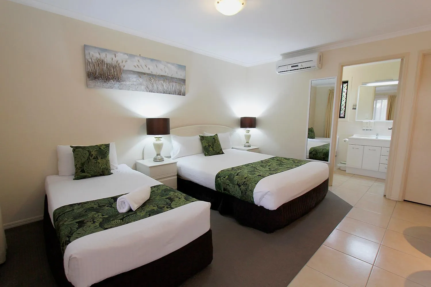 ****  The Palms Motel Australia