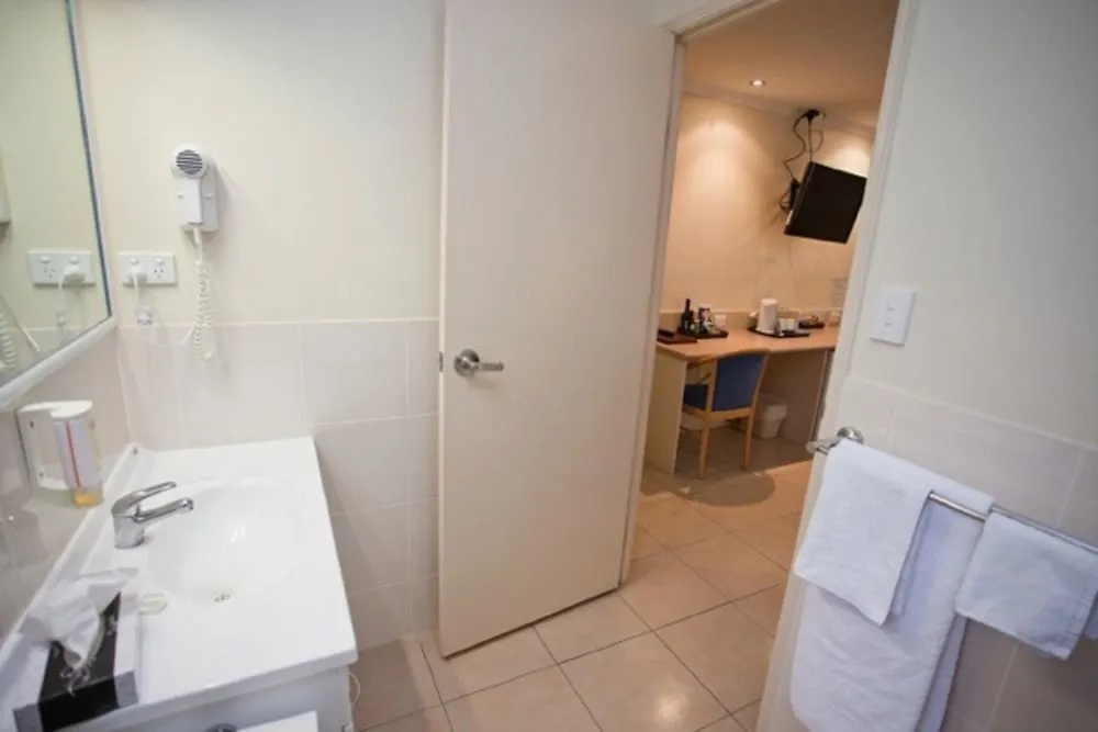 ****  The Palms Motel Australia